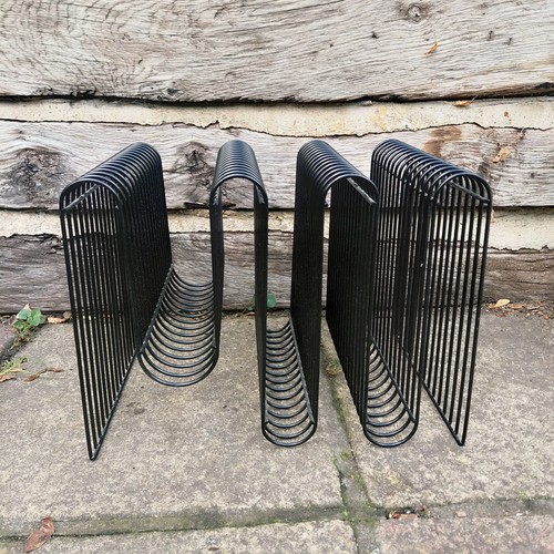 Black metal wire - metal, wavy