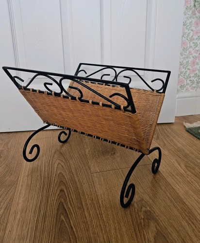 Wicker rattan effect magazine - wicker/rattan,