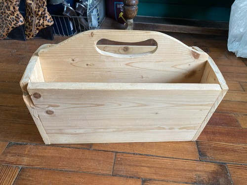 Compartment magazine rack - magazine,