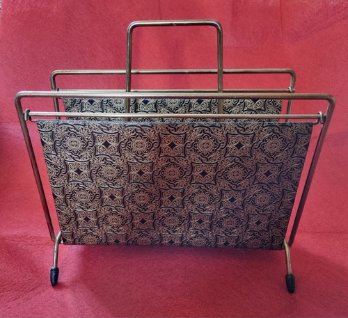 Vintage 1960s magazine rack