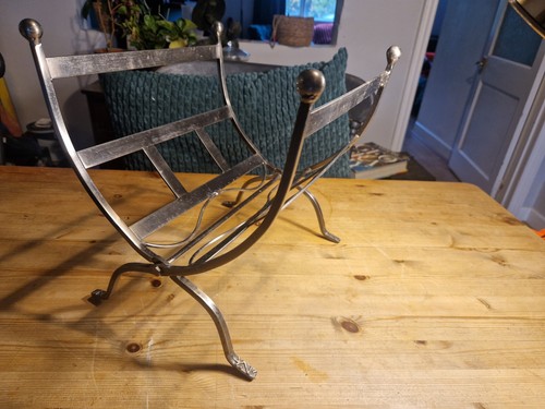 Vintage retro magazine rack - vintage/retro,