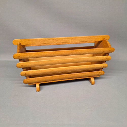Vintage wooden magazine rack - magazine,