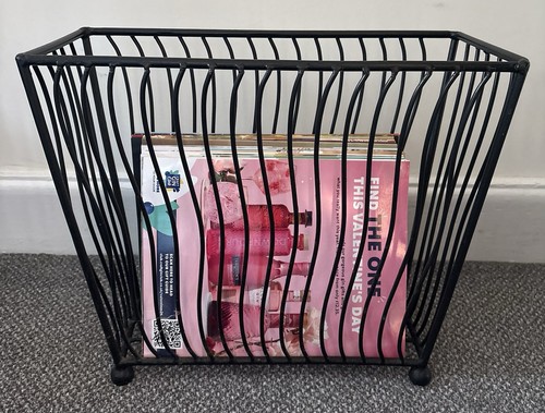 Black metal magazine rack - metal,