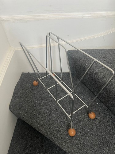 Vintage magazine rack - vintage,