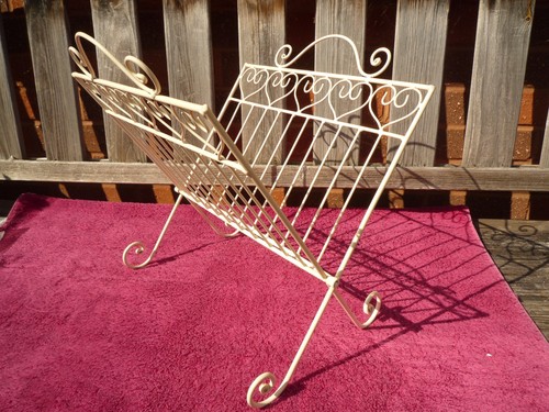 Vintage 1960s cream metal - 1960s,