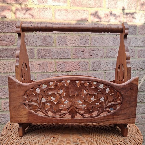 Wooden magazine rack hand - wooden,