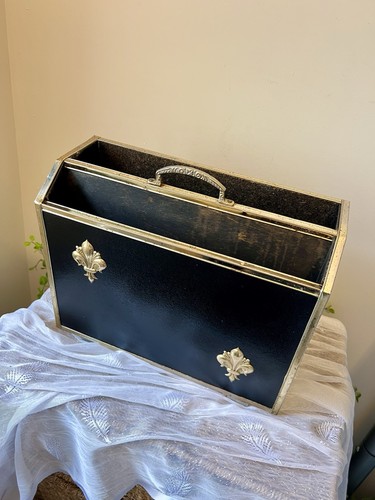 Vintage 1960s 70s - black, gold