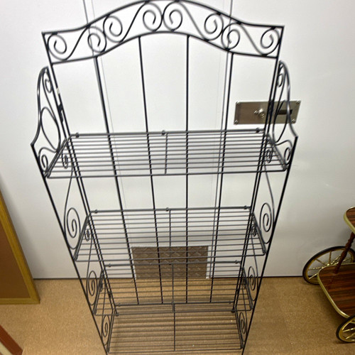 Black metal free standing - black,